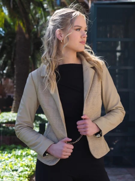 Chrissie Blazer | Honey